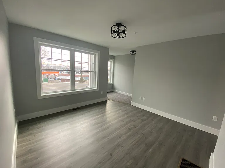 32 Main St #3 — Photo 14