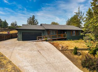 709 SW Lorraine Dr, Madras, OR 97741