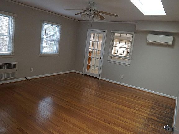 5th image of 4301 Kentbury Dr