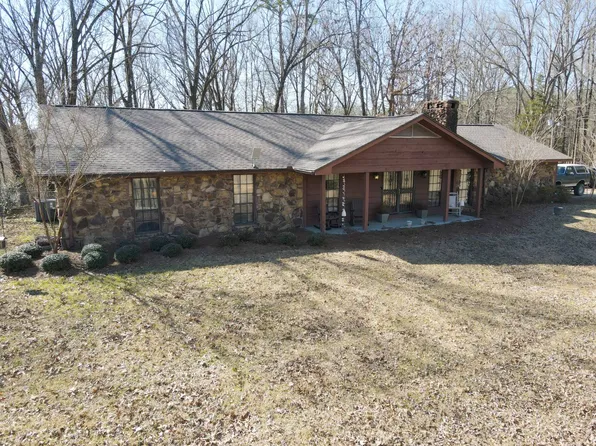 1655 Dubard Rd, Grenada, MS 38901