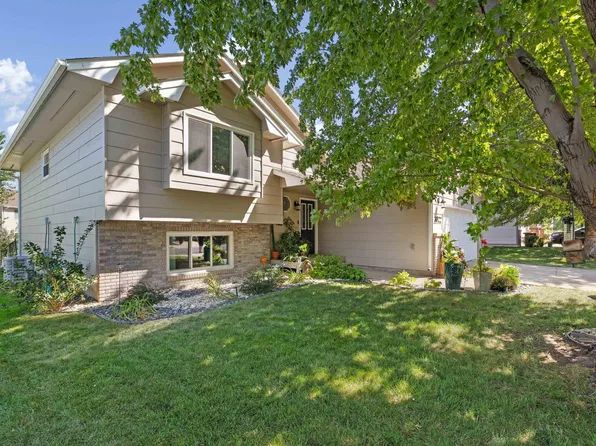 3022 Gypsey Rd, Rapid City, SD 57703