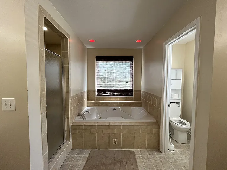 3156 Twelve Oaks Blvd — Photo 8