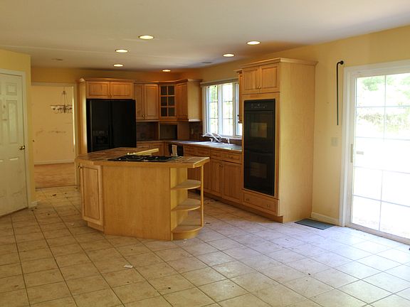 Additional Eating  Area