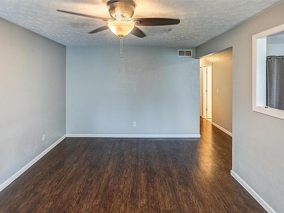 2nd image of 201 Avalon St