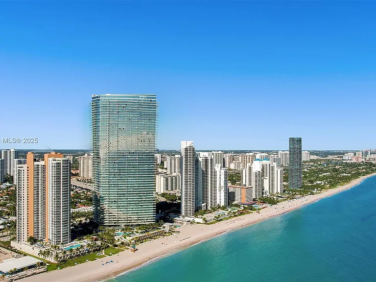18975 SE Collins Ave #3504 — Photo 59