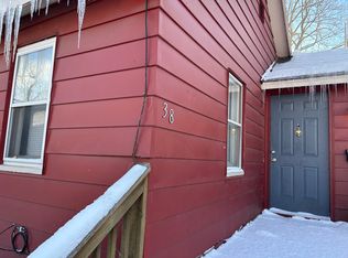 38 Waldo St, Pontiac, MI 48341