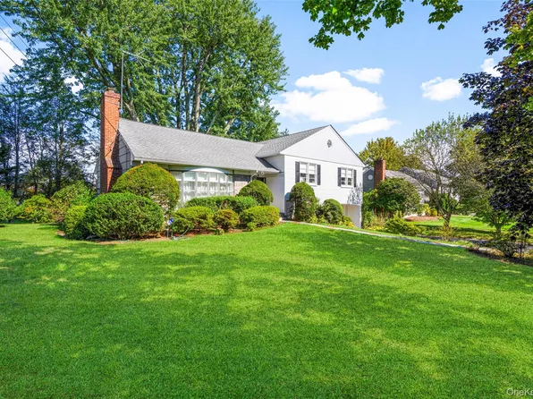 28 Durham Road, White Plains, NY 10605