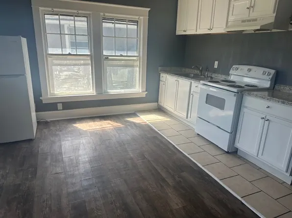 914 SW Polk St #3, Topeka, KS 66612