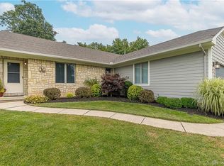 2005 Old Falls Dr, Vandalia, OH 45377