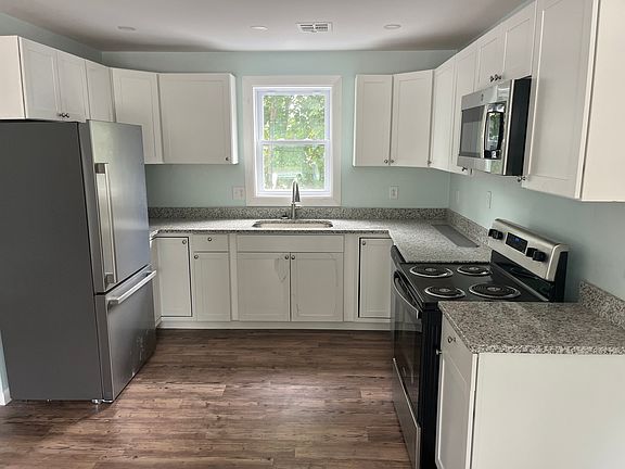 5th image of 87 W Grove St #3