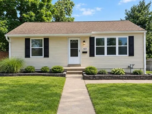 9809 Lullaby Ln, Saint Louis, MO 63114