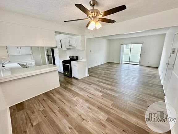 4th image of 4385 W 135th St #D