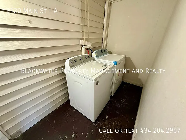2130 Main St #A — Photo 8