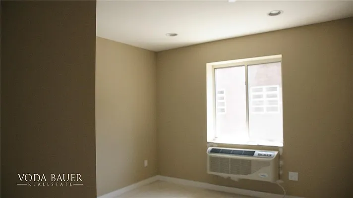Rented by Voda Bauer Real Estate | media 23