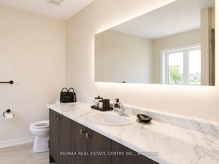 15 Cahill Dr — Photo 37