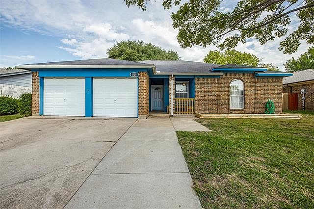 1st image of 1709 Bayou Dr