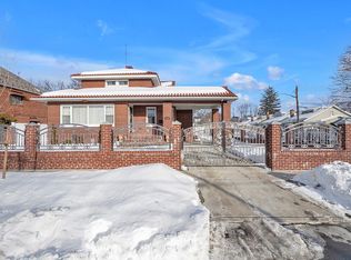 10939 194th St, Saint Albans, NY 11412