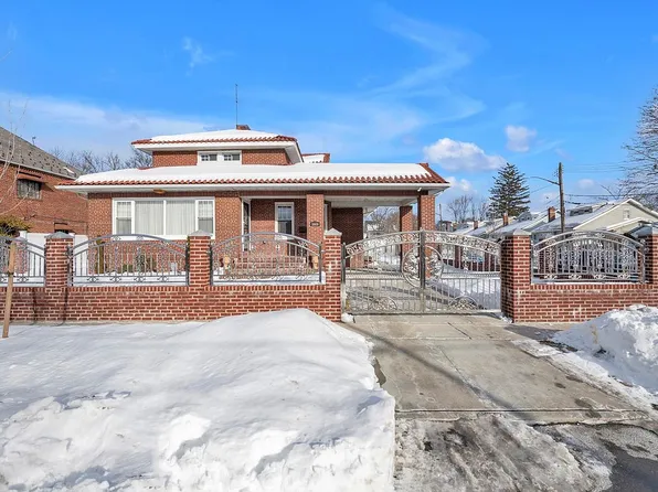 10939 194th St, Saint Albans, NY 11412