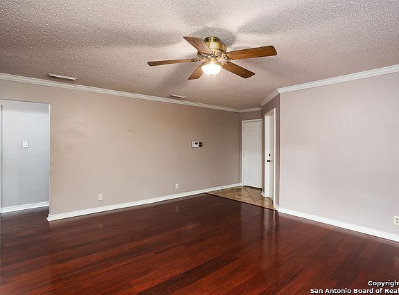 5th image of 9435 Rue De Bois