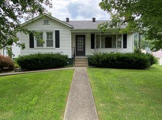 40 Hall St, Allen, KY 41601