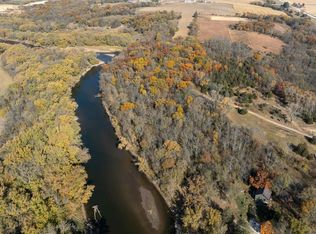 5652 Dix Rd, Walker, IA 52352