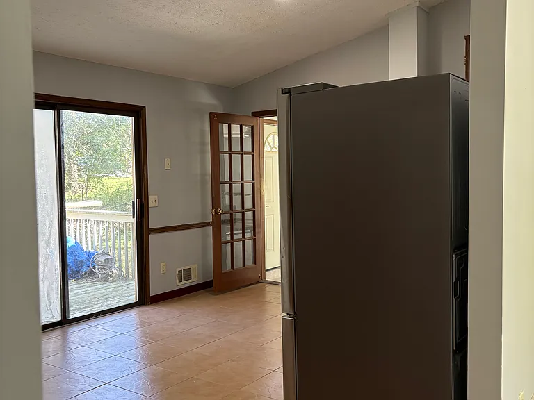 429 Strickland Ct — Photo 17