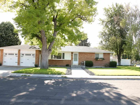 1014 Desert View Dr, Twin Falls, ID 83301