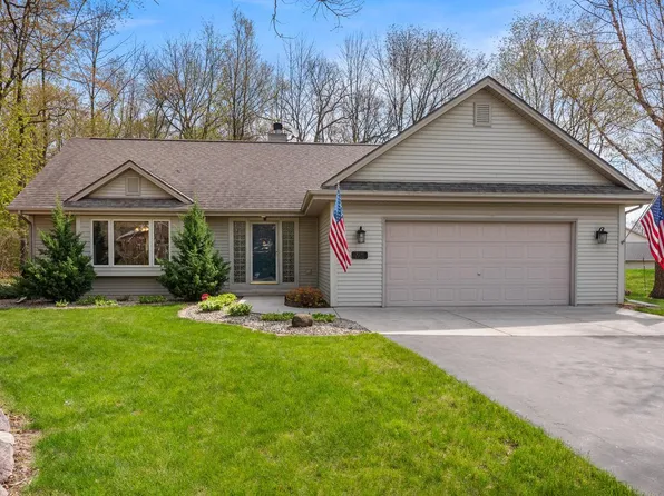 W241N7522 North Woodsview DRIVE, Sussex, WI 53089
