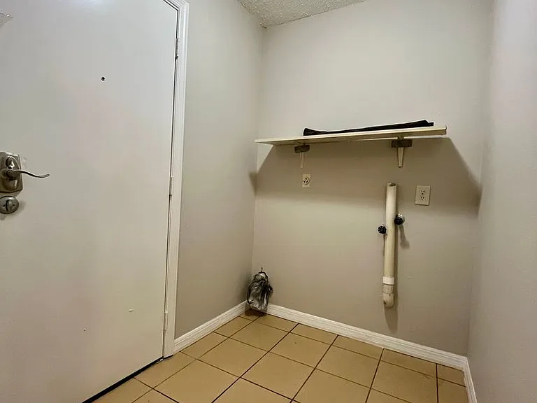 7635 Green Rd — Photo 12