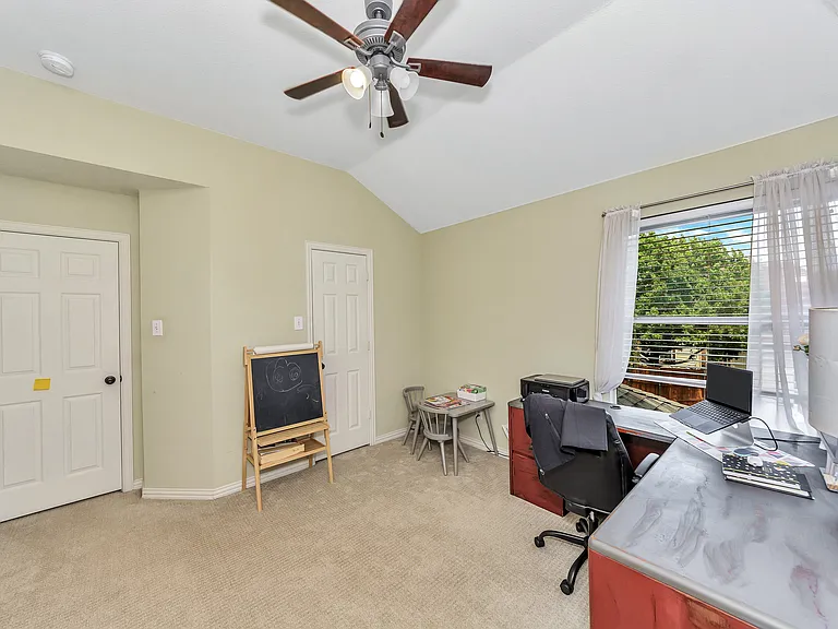 3608 Edgestone Dr — Photo 43