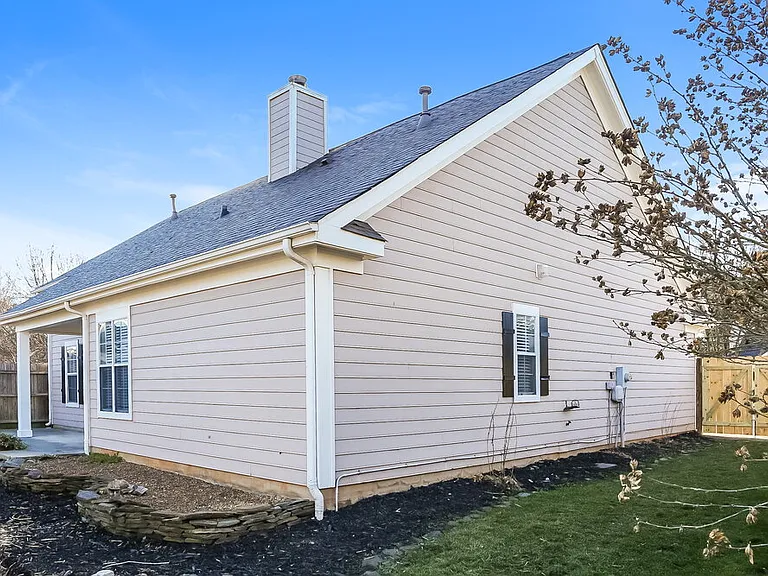 301 Cedarcroft Dr — Photo 15