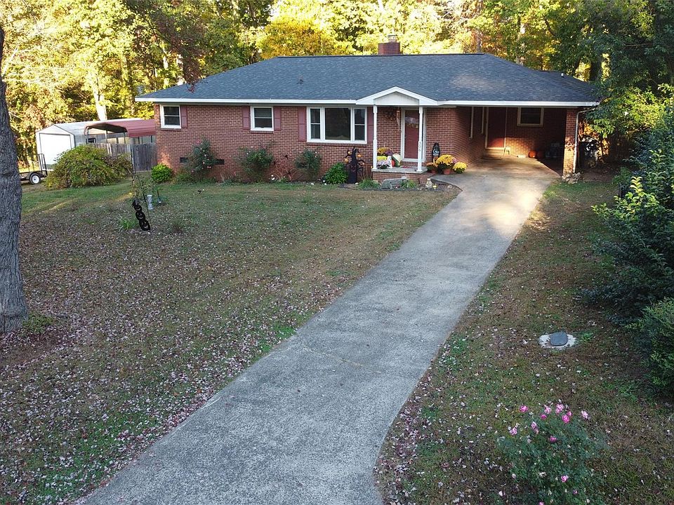 1st image of 306 N Mauney Ave