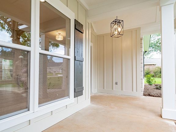 5th image of 7079 Country Oaks Dr N