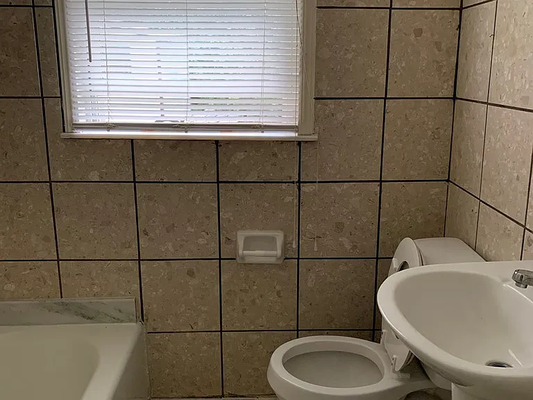 113B University Ave — Photo 5