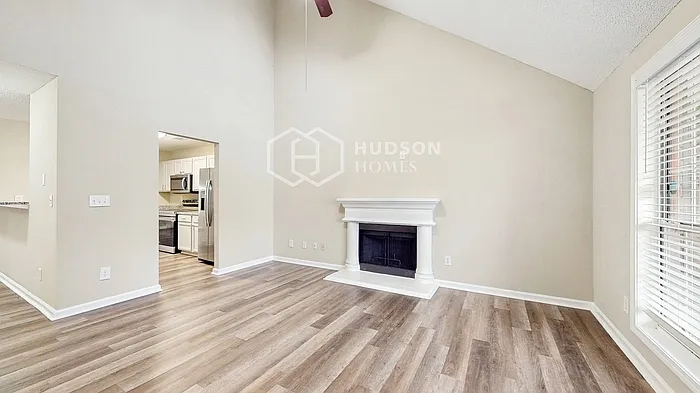 5238 Walnut Ct — Photo 2