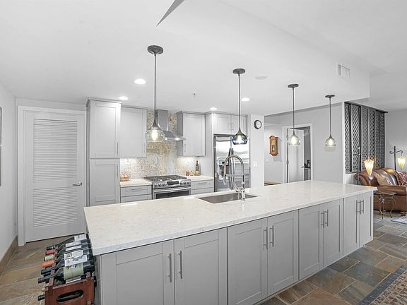 2nd image of 3812 Park Blvd Unit 305