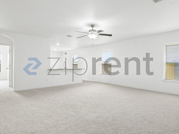 3rd image of 5822 Sapphire Lagoon Rd