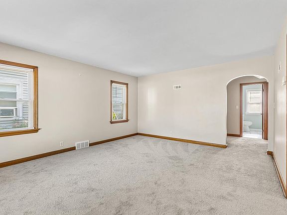 5th image of 4460 N 42nd STREET