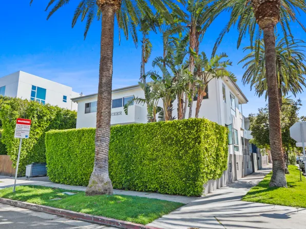 8421 Clinton St APT 205, West Hollywood, CA 90048