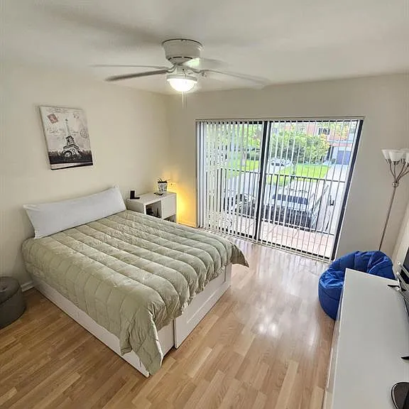 1412 SW 110th Way — Photo 7