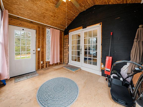 2nd image of 34 Newtown Road