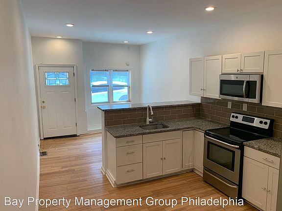 4th image of 3640 N 19th St Floor 1
