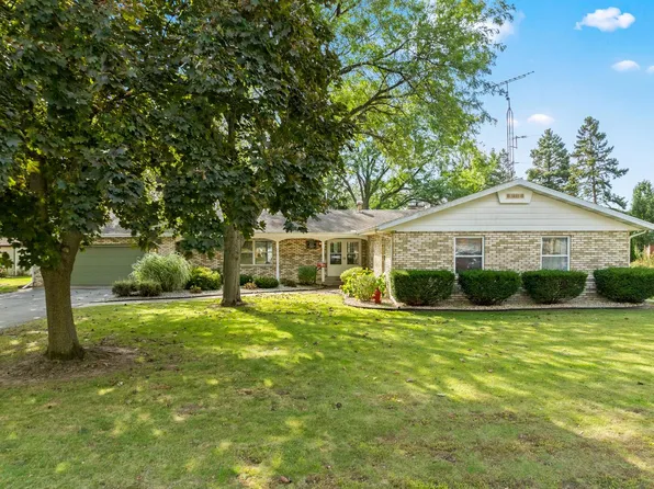 411 West Marshall STREET, Elkhorn, WI 53121