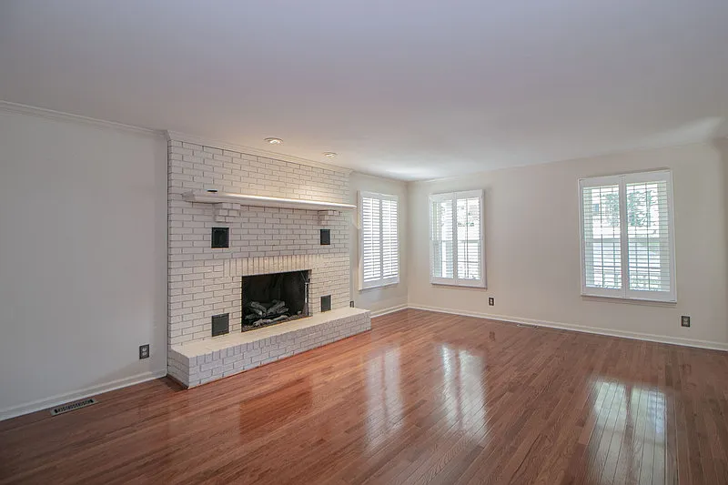 4 bed, 4.0 bath, 3420 sqft, $3,130 — Photo 4