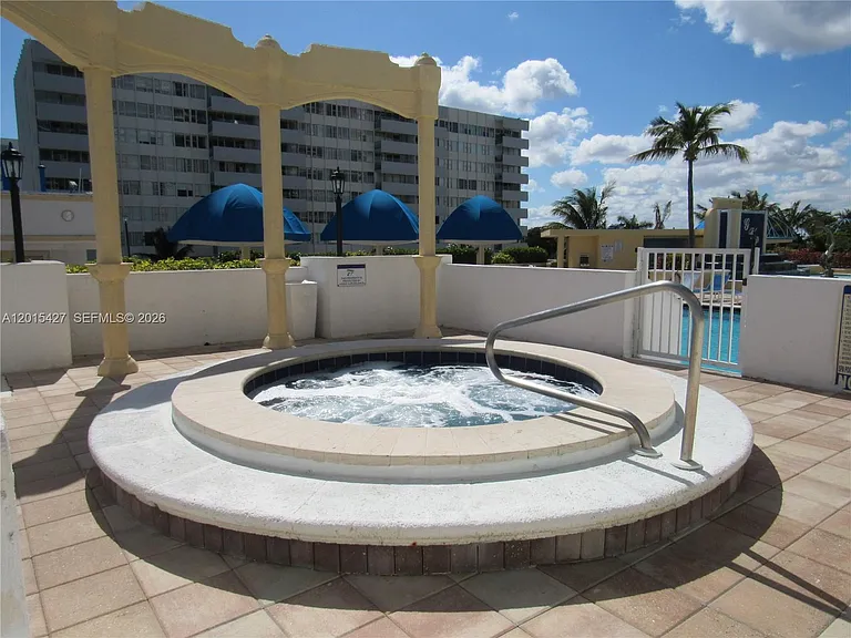7601 E Treasure Dr #2210 — Photo 21
