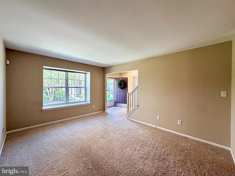 5504 Essex Ln — Photo 12