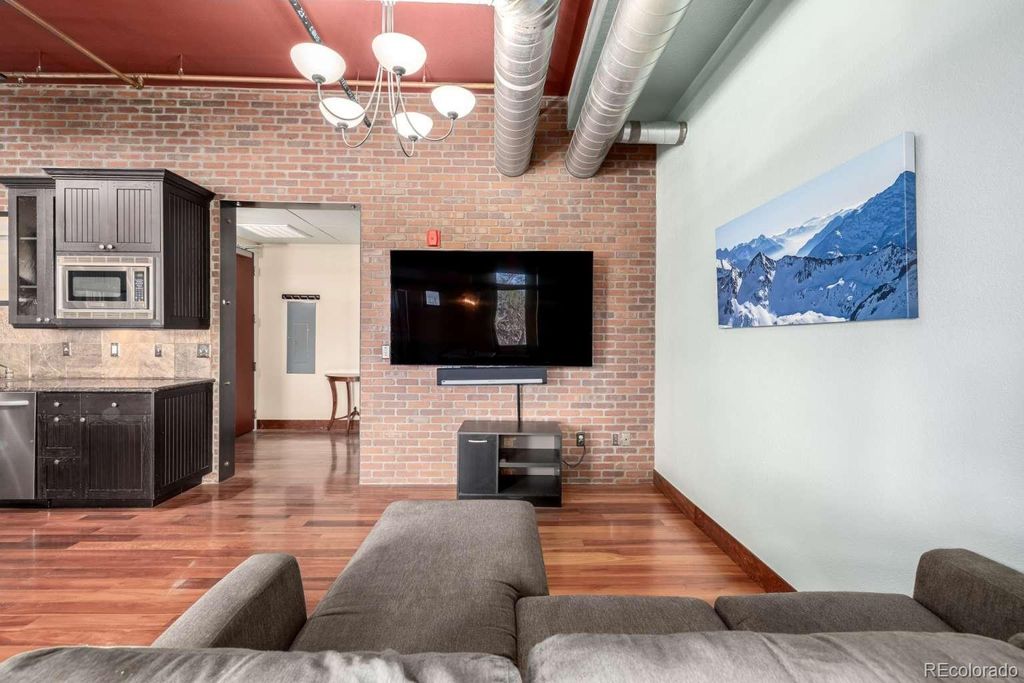 210 W Magnolia Street #360