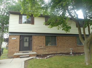 1657 Elmhurst St, Canton, MI 48187