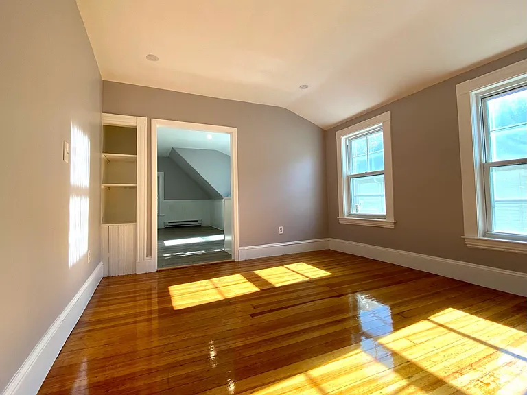 114 White St #3 — Photo 8