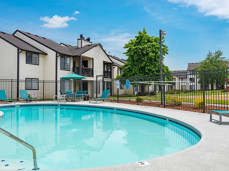 Chinook Park Apartment Homes — Photo 12
